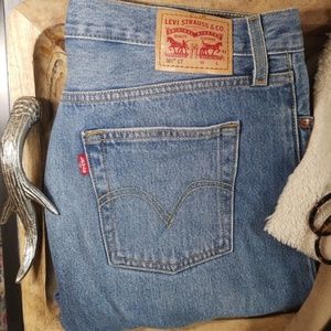 Levi's | Classic 501CT Distressed Jeans